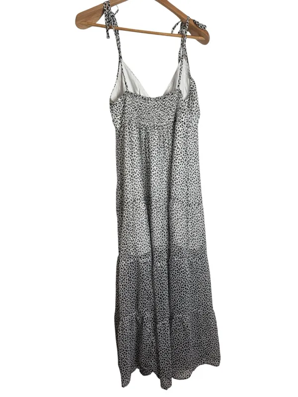 Abercrombie & Fitch Chiffon Flowy Tiered Maxi Dress White Geo Print size M flaw - Image 3