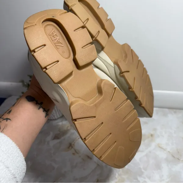 NWT Zara Women's Running‎ Sneakers Size 9 Zara 40 Minimalist Chunky Dad Sneakers - Image 7