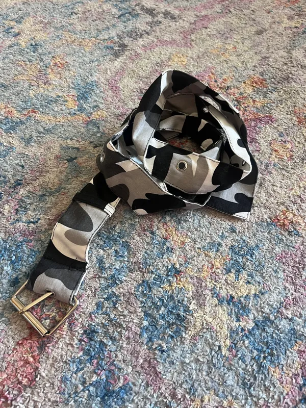 SheIn Camo cargo pants - Image 2