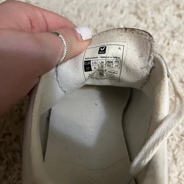 VEJA Campo Sneaks Size womens 6 - Image 13