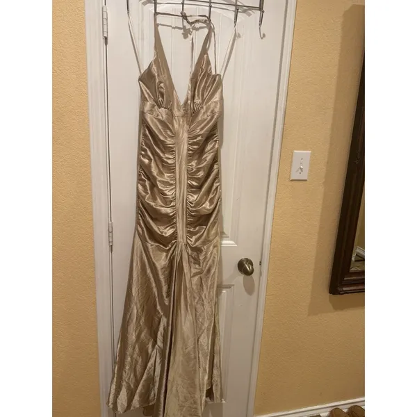 Jessica McClintock Gold Halter Evening Gown Dress Size 8 Ruched Wedding - Image 2