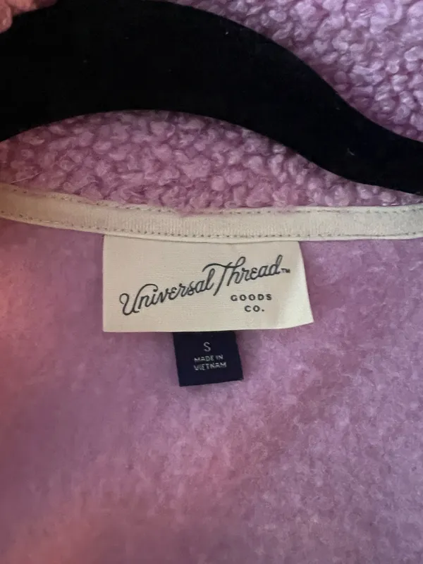 Universal Threads Jacket Sherpa Women’s size small - Image 4