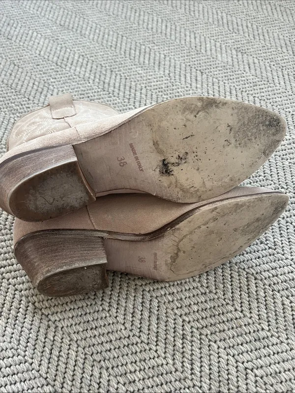 Ovyé by Cristina Lucchi sand suede texan ankle boots. - Image 3