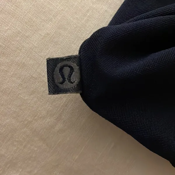 Navy blue mesh Lululemon tank top - Image 4