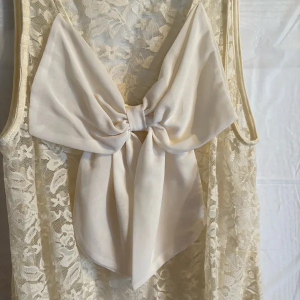 About A Girl Cream Lace Tank Top with Bow Sz Medium‎ Coquette Dollette Victorian - Image 3