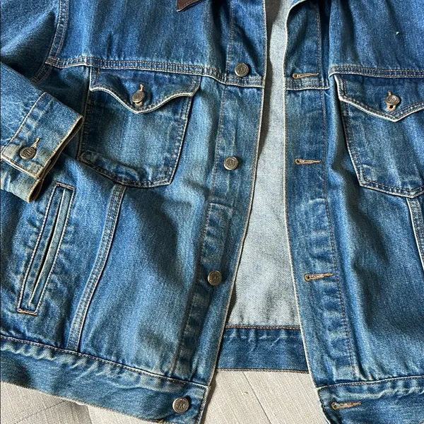 RARE Vintage 90s Marlboro Trucker Jean Jacket - Image 5