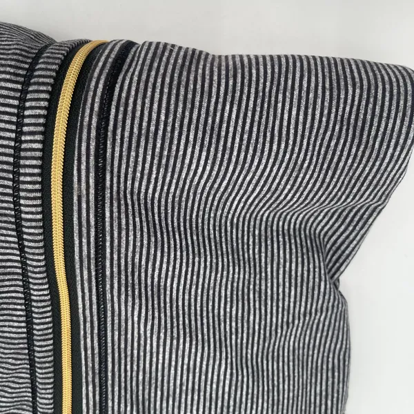 LULULEMON Vinyasa Scarf Wrap Zipper Gold Stripes Black Gray Stretch Multi Way - Image 8