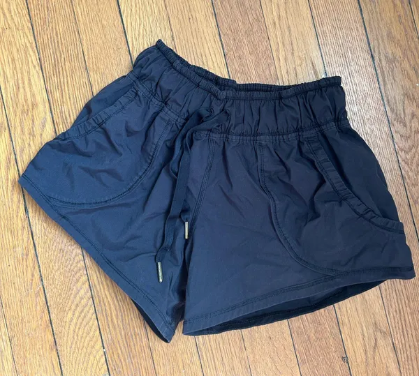 Vintage Lululemon Work It Out Shorts - Image 2