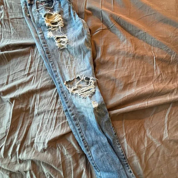 Hollister Medium Blue Ripped Skinny Jeans‎ - Image 3