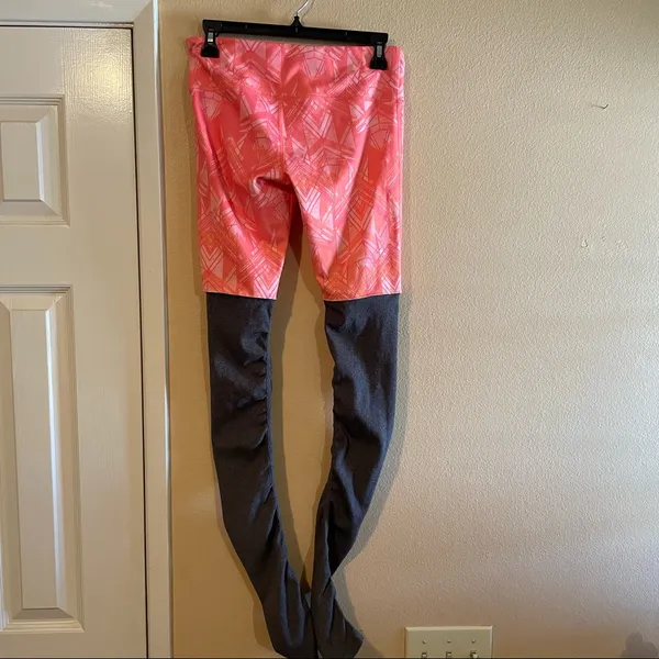 Alo Goddess Leggings - Image 3