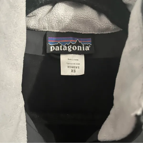 Patagonia Women’s CSS Softshell Jacket Size XS Black Gray Full Zip - Image 3
