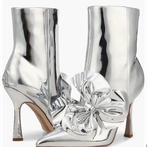 3000. Sam edelman Esmae 2 Pointed Toe Bootie sz 7 Silver - Image 3