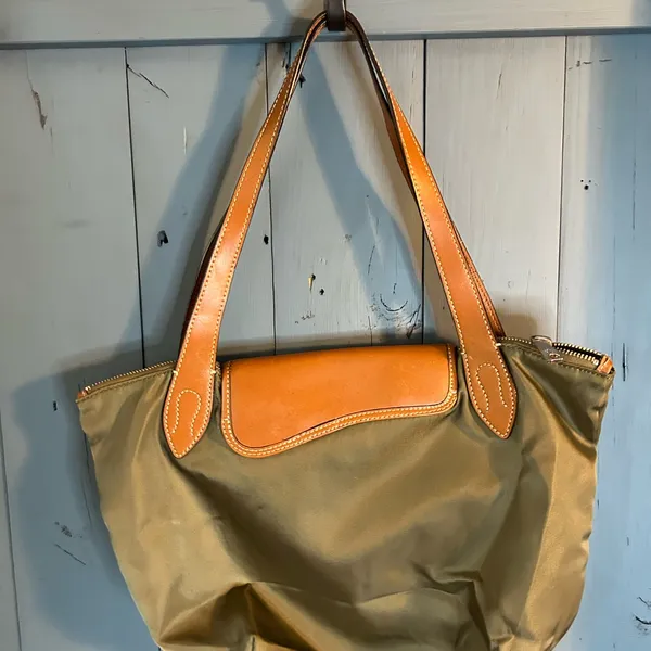 Lauren Ralph Lauren Hunter Green and Tan Leather Tote Bag - Image 4