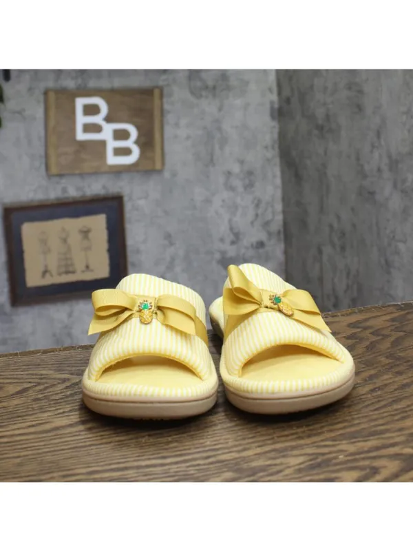 NEW Isotoner Womens Charm Pineapple Fruit Slide Slippers F9881 Yellow L (8.5-9) - Image 3