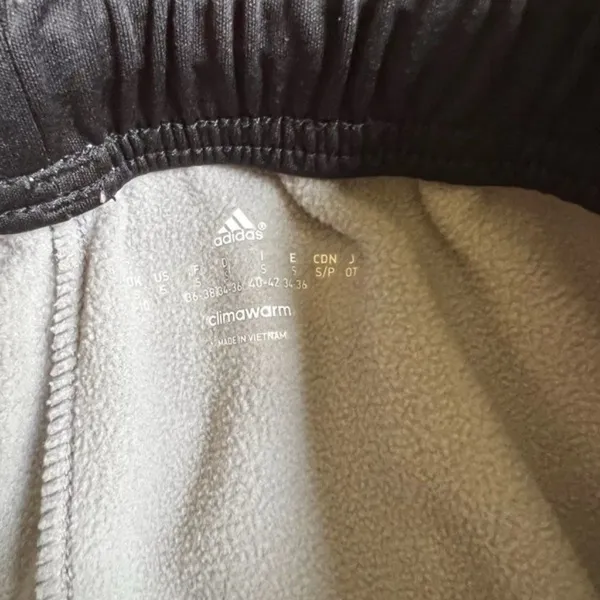 ‎Adidas small grey sweat pants - Image 8