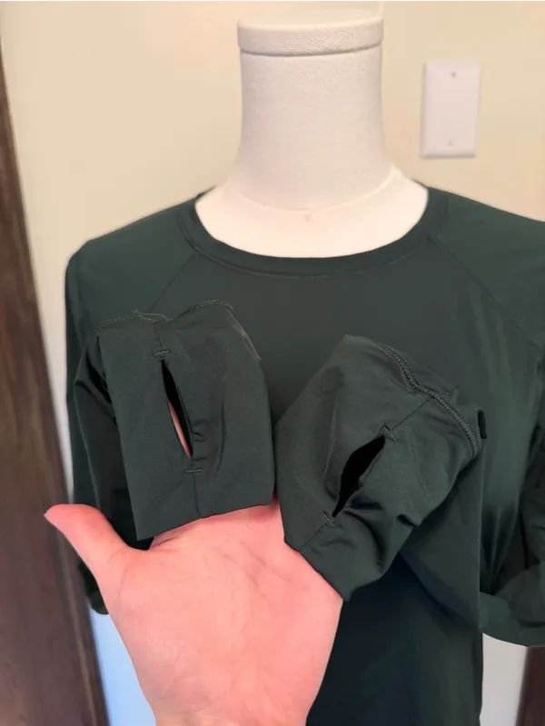 Offline by aerie dark green long sleeve thumbs up mesh side workout top - Image 2