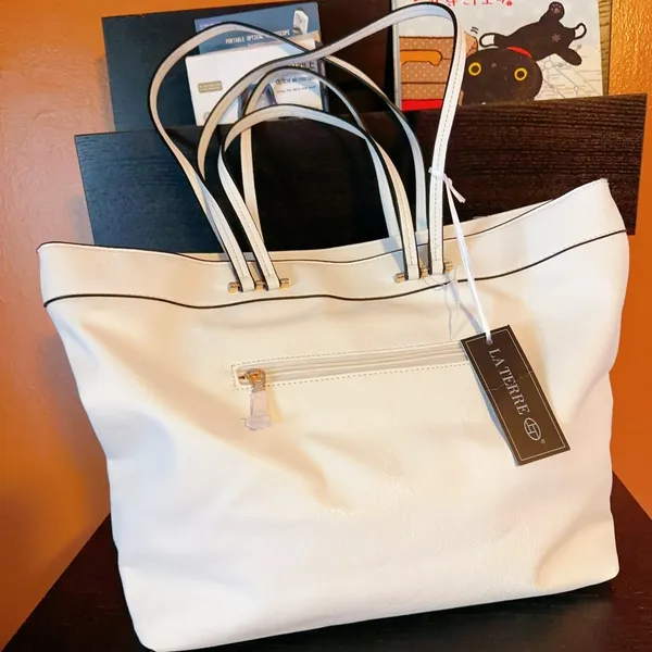 La Terre vegan leather shoulder bag double strap handbag lead safe studded NWT - Image 2