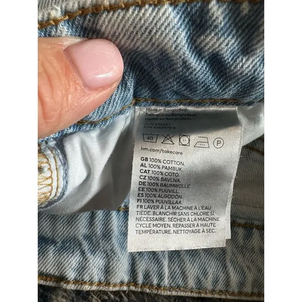 H&M &Denim 90’s Straight Ultra High Waist Jeans Wide Leg Light Distressed Size 2 - Image 5