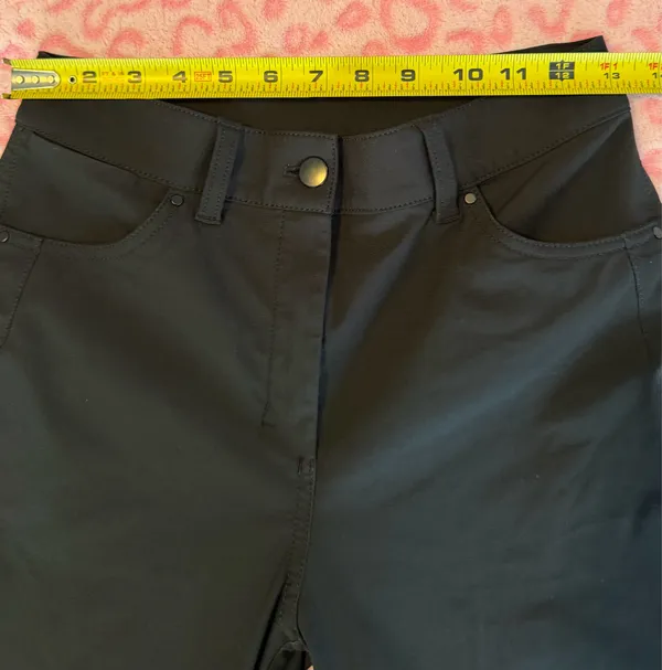 Lululemon Women's Black Zipper Work Ankle Dress Casual Pants Size: 4 - Image 5
