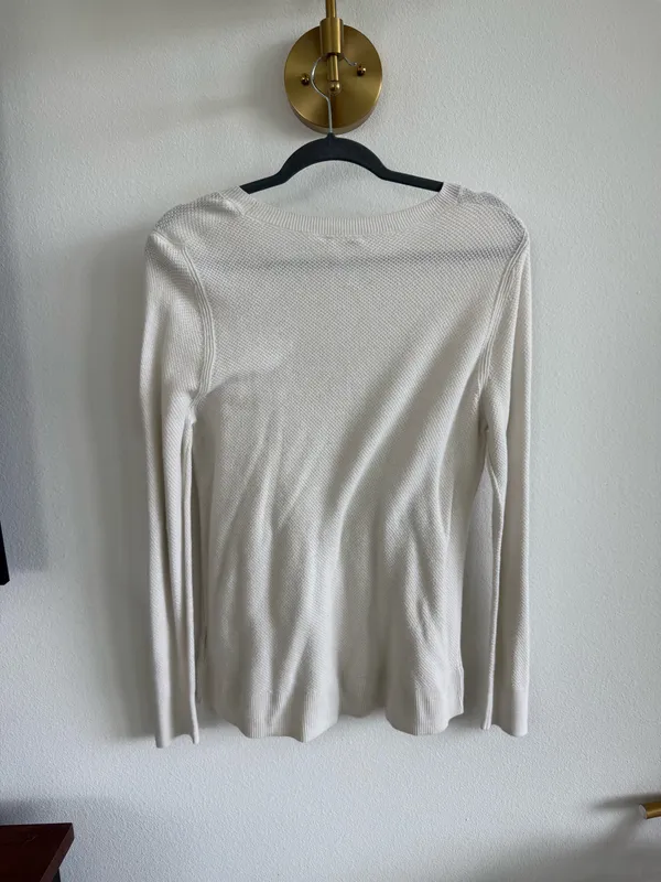 Gap Long Women’s Sleeve Sweater - Image 2
