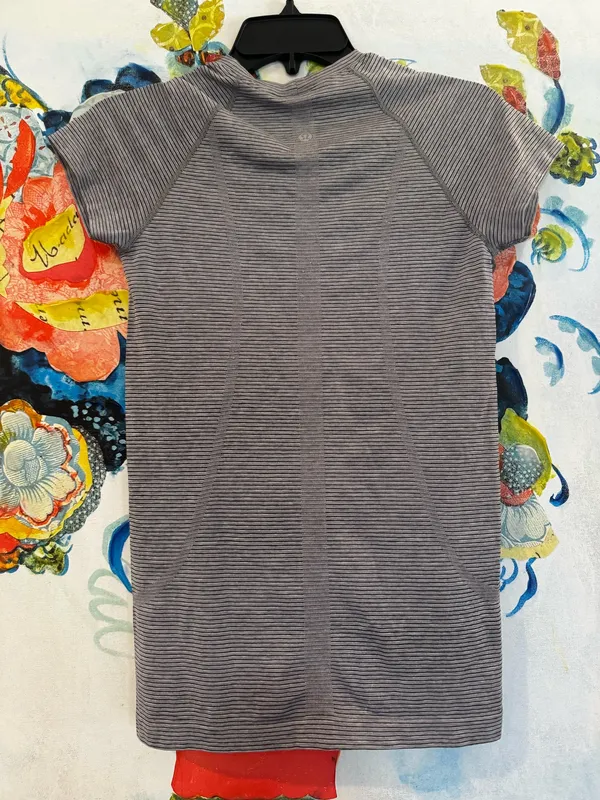 Lululemon Swiftly Tech Short Sleeve - Image 3