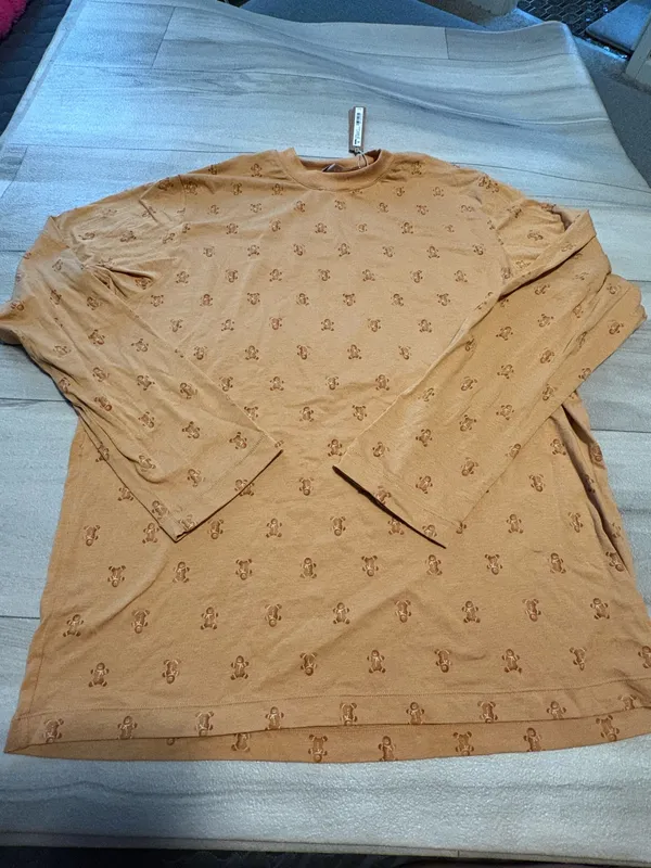 Skims boyfriend long sleeve Color caramel gingerbread print - Image 2