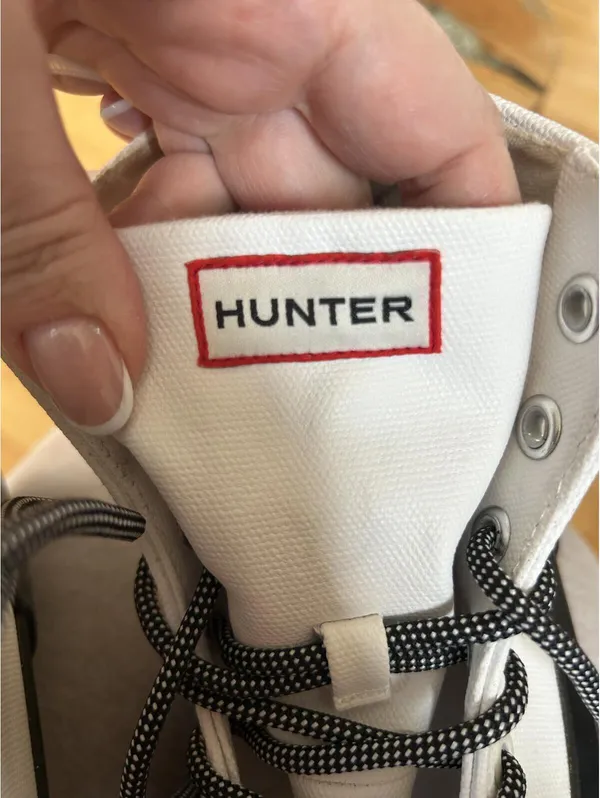 Hunter for Target White and Black High-Top Canvas Sneakers M6.5/W8.5 - Image 2