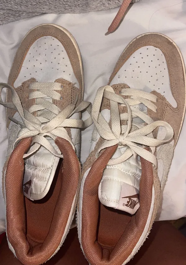 Nike Dunks - Image 4