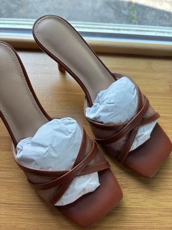 Classy Brown Kitten Heels Size 7 - Image 3