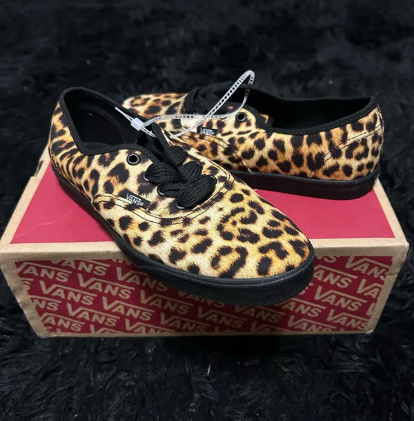 VANS animal print leopard lace up shoes sneakers women’s 7.5 new - Image 7