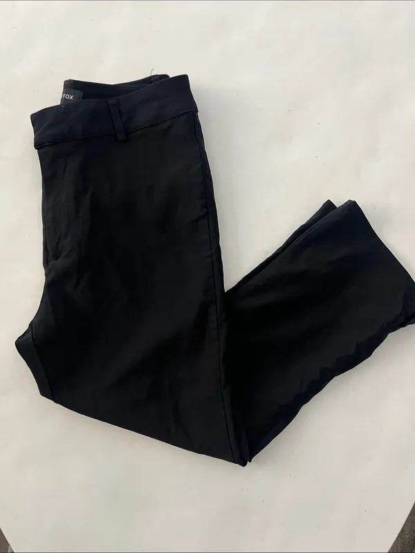 White Fox Day For It Capri Pants Black Small $60 - Image 4