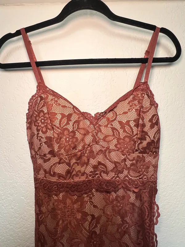Windsor Lace Wedding Guest Dress - Image 3