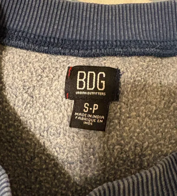 Urban Outfitters Vintage Crewneck - Image 3