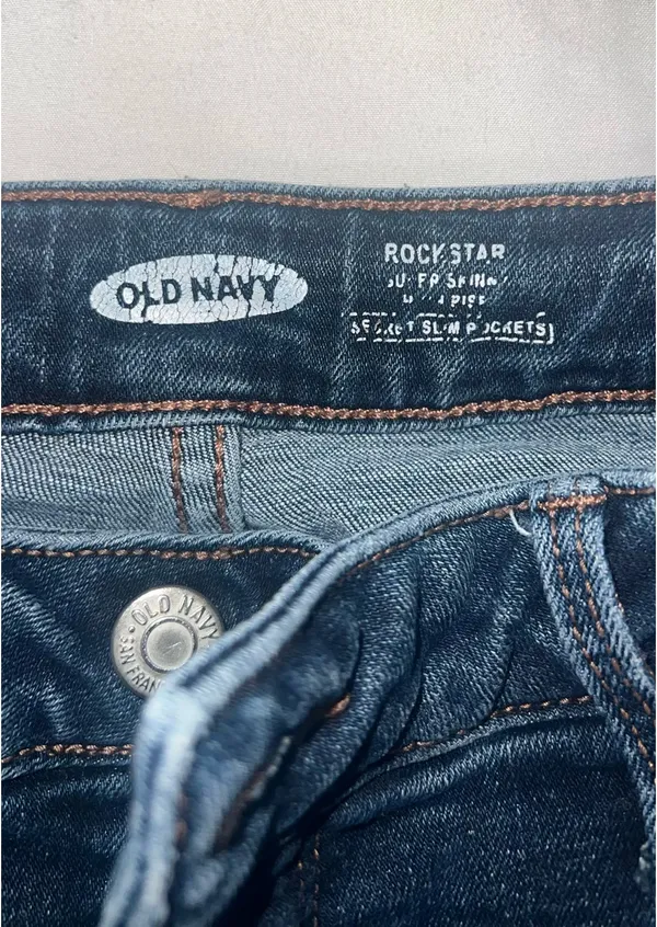 Old Navy Rockstar Super Skinny High-Rise Jeans - Image 3