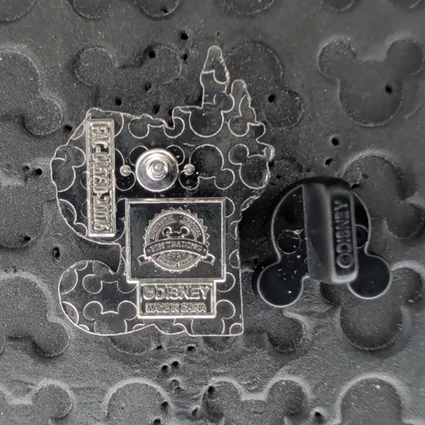 Disney parks Park pals mystery collection tangled Pascal chameleon trading pin - Image 3