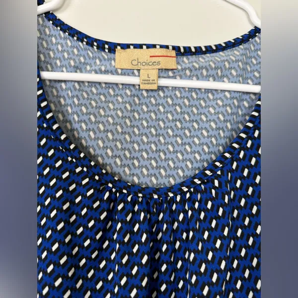 Choices Blue and White‎ Geometric Sleeveless Top - Image 2