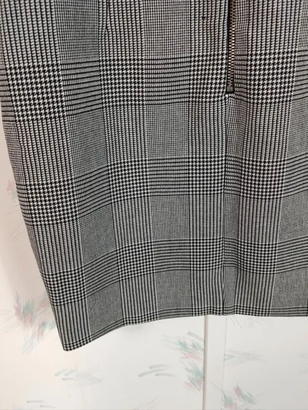 H&M Houndstooth Skirt - Image 7