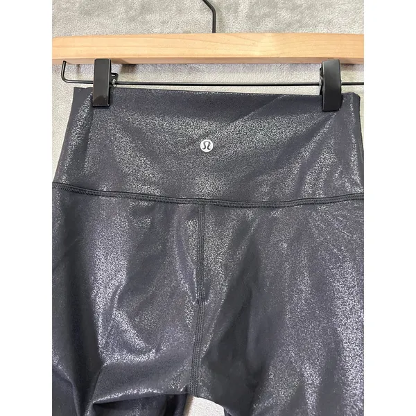 Lululemon Wunder Under Crop High-Rise Luminosity Foil Print‎ Black Black Size 4 - Image 4