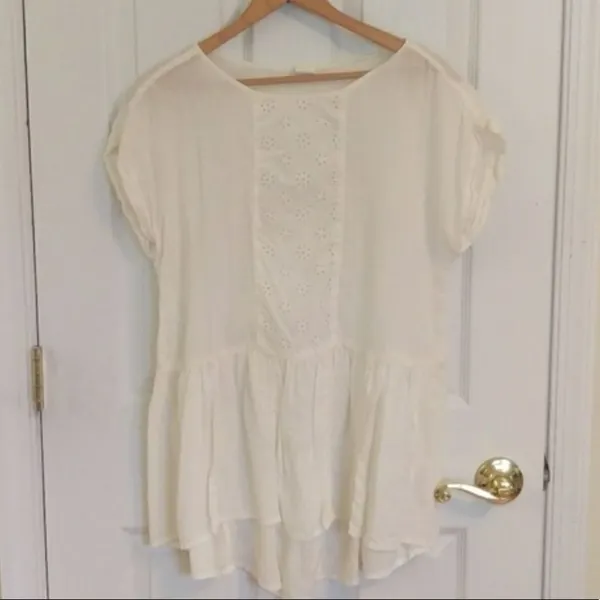 ✨ Wild Pearl Cream Flowy Babydoll Eyelet Top✨ - Image 2