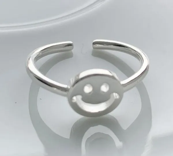 Boutique Sterling Silver Smiley Face Ring - Image 2