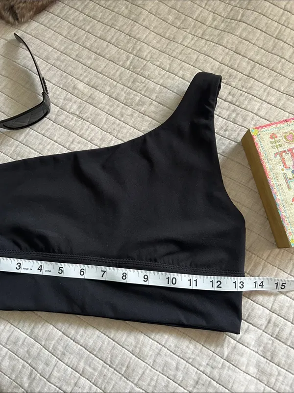 Lululemon asymmetrical Aline black one shoulder sport bra 8 women’s - Image 3