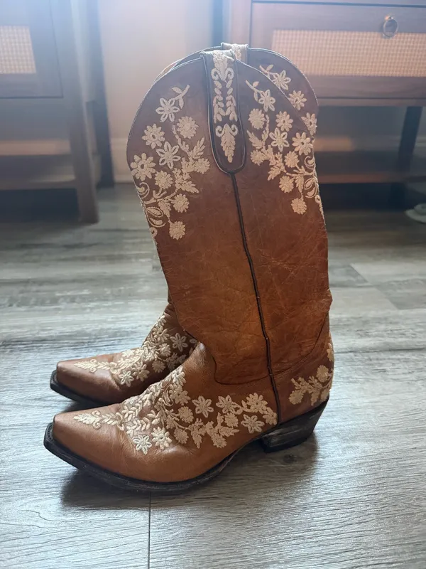 Boutique Cavender's Floral Brown Cowboy Boots - Image 5