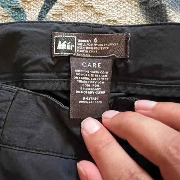 REI Black womans capri pants‎ 6 - Image 6