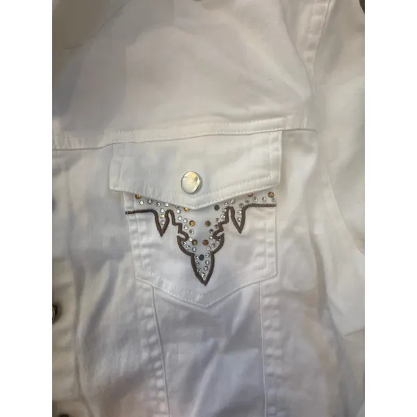 Luvn Luv White Cropped‎ Denim Jacket with Rhinestone Western Detail - Size Large - Image 2