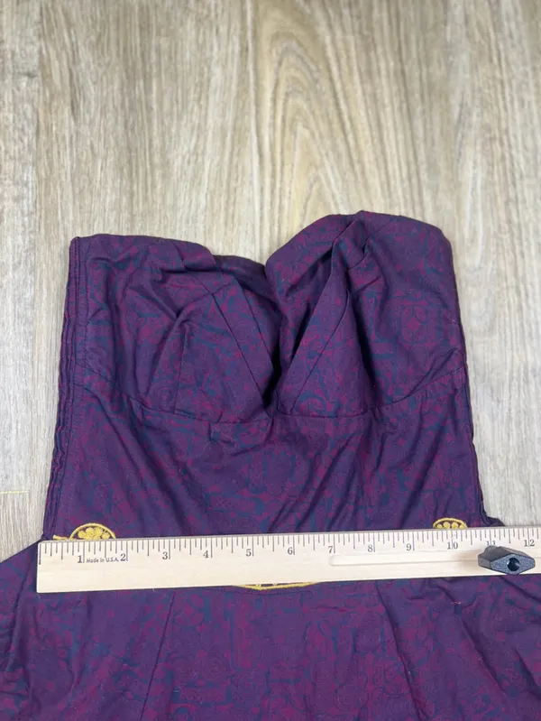 Strapless Purple Dress with Gold Embroidery - Image 5