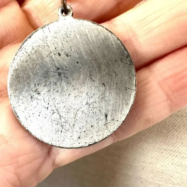 Silver tone circle floral pendant necklace Silver - Image 4