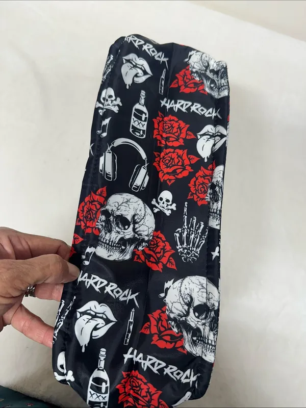 Hard Rock Cafe Black Tote with Red Rose & White Skull Print - Image 10