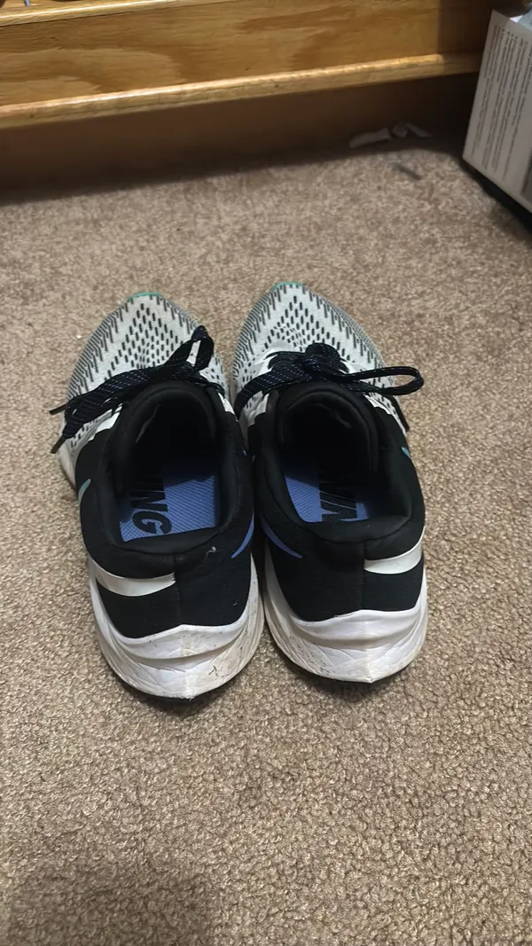 Nike Zoom Winflo Running Shoes - Image 3
