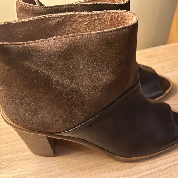 Elegant Dark Brown leather suede Peep-Toe Heeled Boots - Image 5