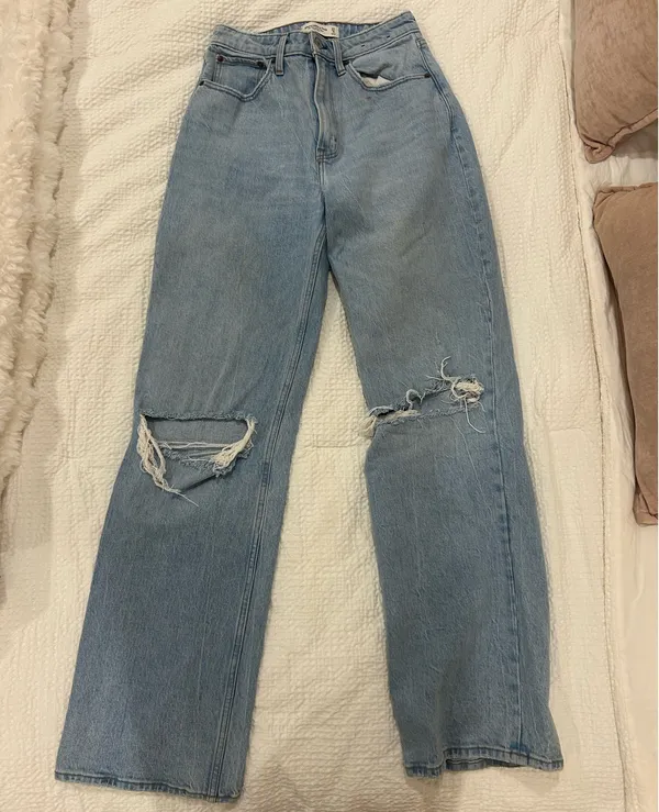 Abercrombie Curve Love High-Rise Straight - Image 2